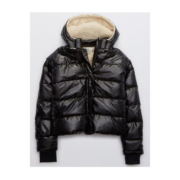 American Eagle Aerie Black Glossy Sherpa Lined Puffer Jacket NWT, Size M - Picture 2 of 11